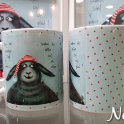 Tasse  "Nicht das schwarze Schaf ist anders...sondern die weißen sind alle gleich!"