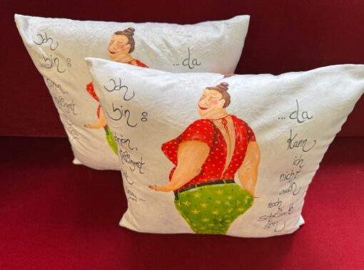Kissen 40cm x 40cm      " Ich bin: schön, intelligent und sexy...da kann ich nicht auch noch schlank sein" – Bild 3