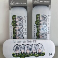 Brillenetui      (incl. Brillenputztuch)   "Wer immer der Herde folgt....hat es nur mit Ärschen zu tun"